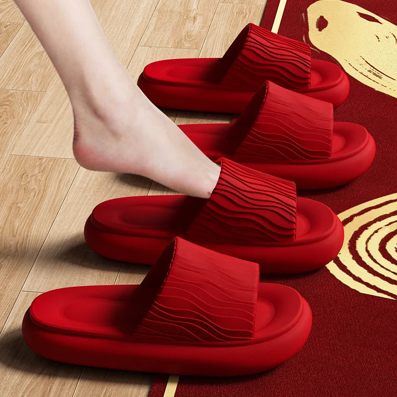 Soft Bottom Eva Cloud Slippers Women Red Thick Platform Pillow Slides Woman 2025 Summer Non Slip Beach Sandals Couple Flip Flops