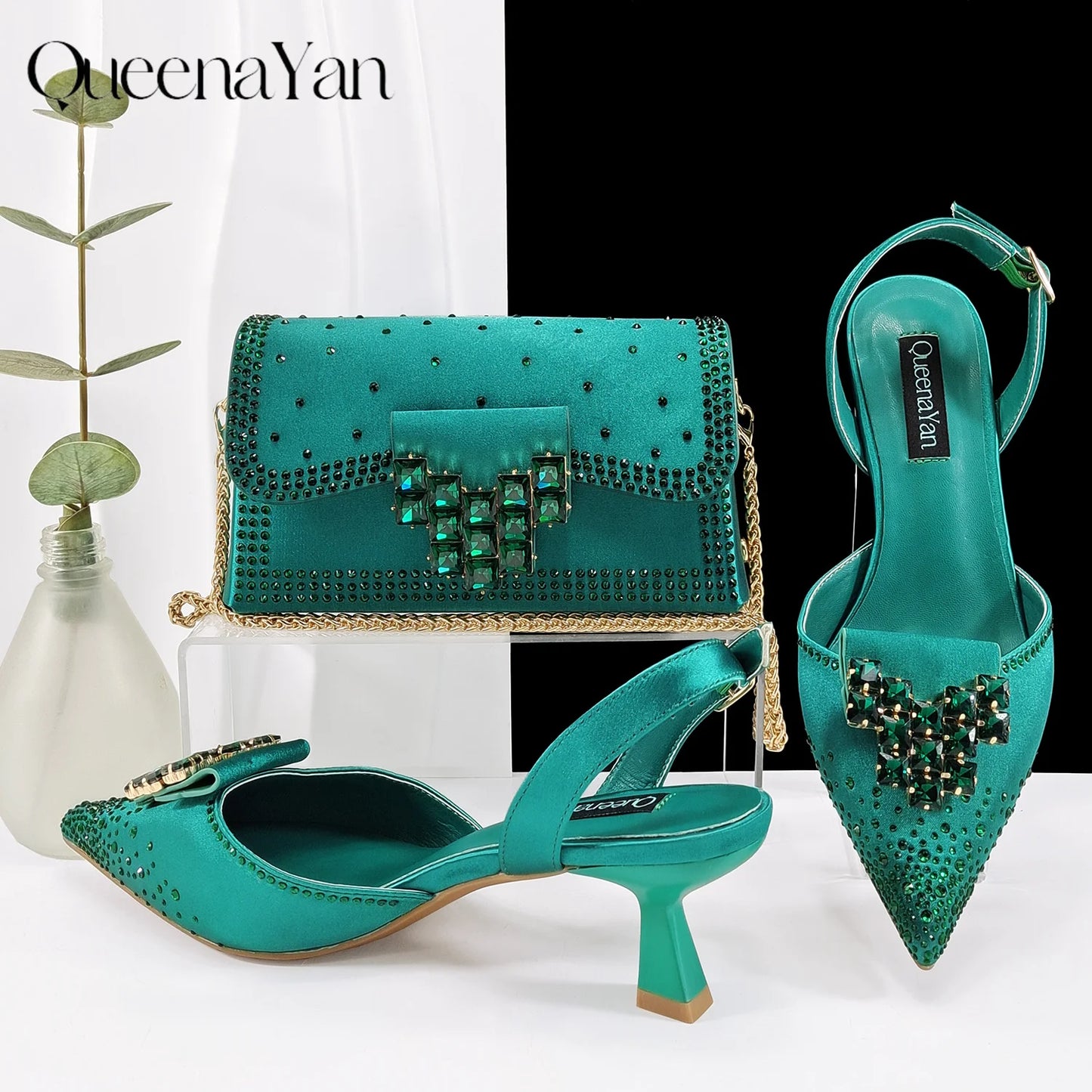 Queen Yan New Arrival Mature Style Embroider and Rhinestone Design Party Wedding Pointed Toe High Heel and Bag Set in Navy Blue