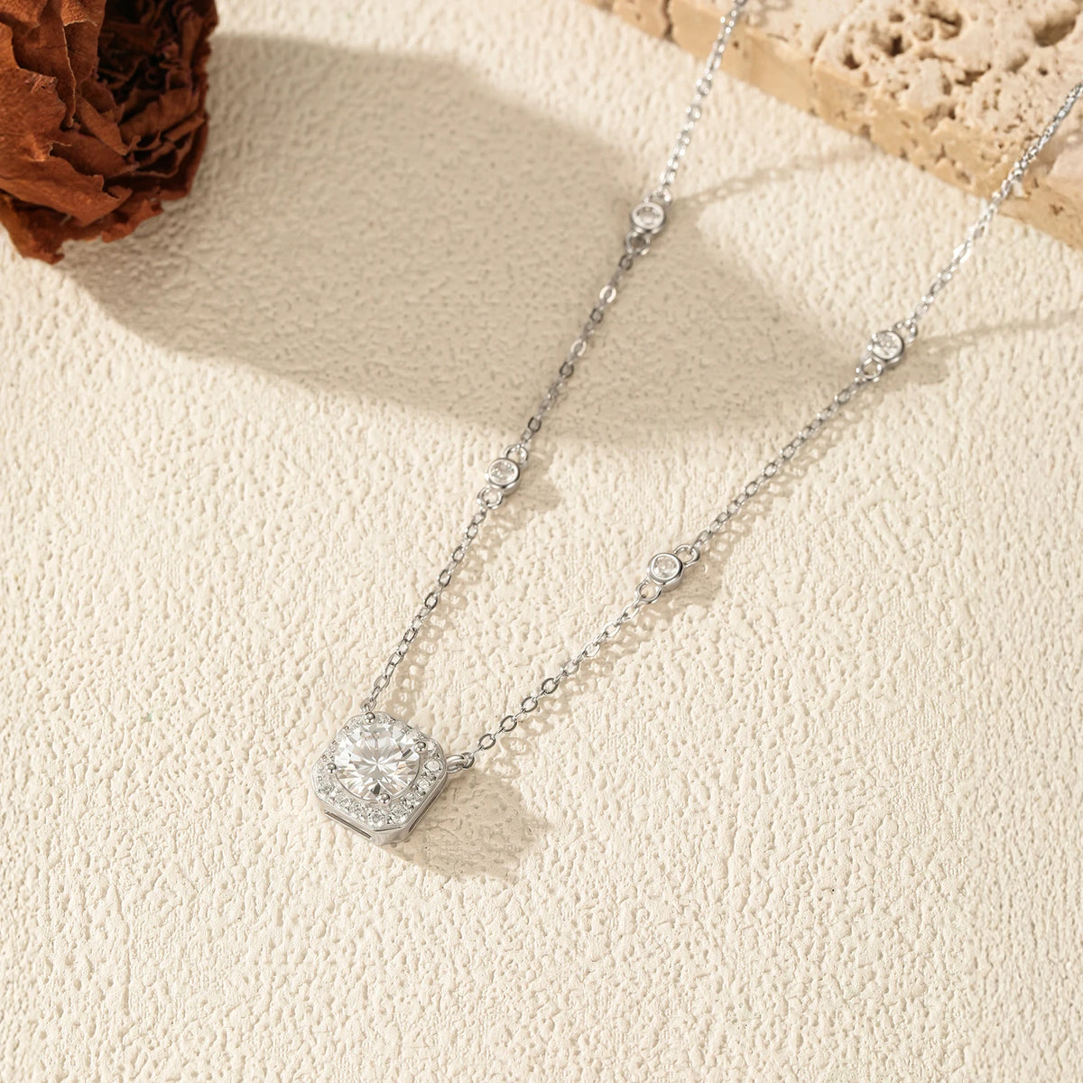 MODIAN Moissanite Necklace for Woman Wedding Fine Jewely with Certificates 925 Sterling Sliver Square Classic Pendant Necklace