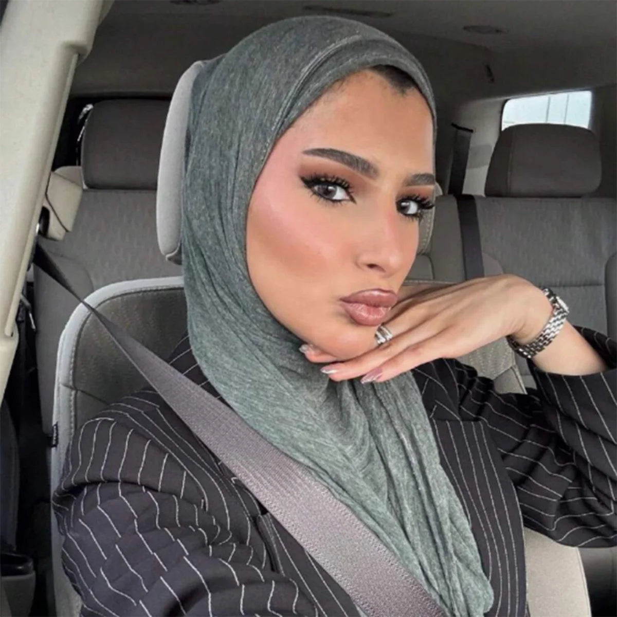 Fashion Crinkle Cotton Royan Hijab Scarf for Muslim Women Islamic Long Soft Shawls Wraps Short Tassel Bufanda Accessories