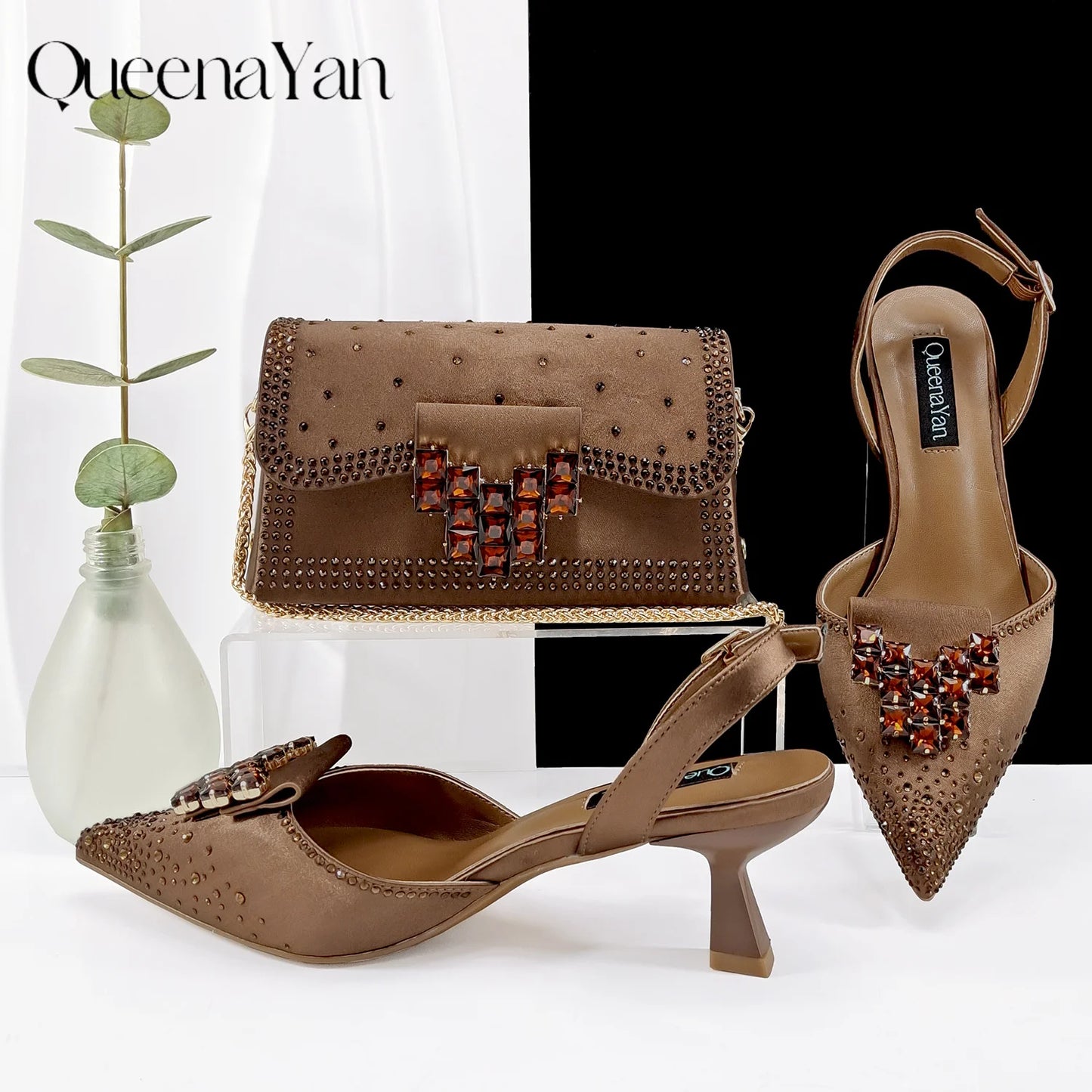 Queen Yan New Arrival Mature Style Embroider and Rhinestone Design Party Wedding Pointed Toe High Heel and Bag Set in Navy Blue
