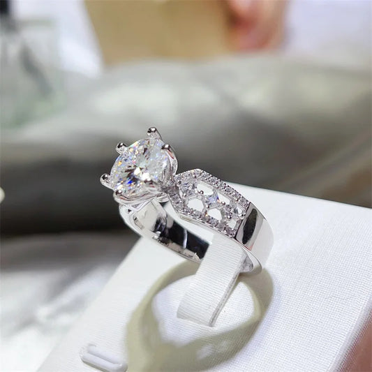 Luxury white gold solid platinum PT950 3 carat D color moissanite pigeon egg women's ring Seiko diamond ring