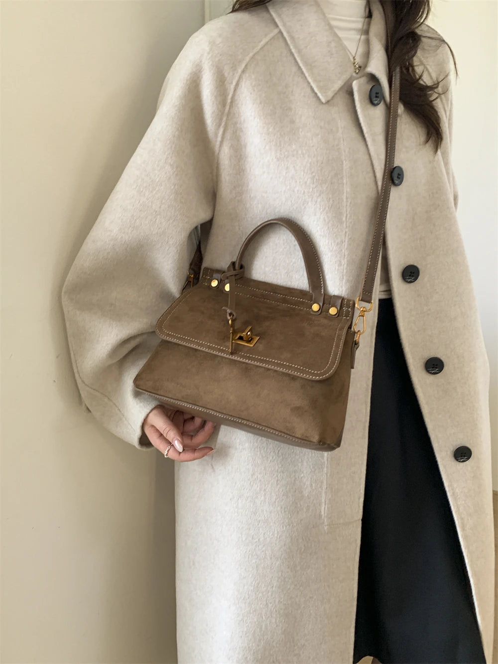 High Quality Retro Top-handle Bags For Women 2025 Winter New Designer Handbags Luxury Flap Shape PU Suede Shoulder Crossbody Bag