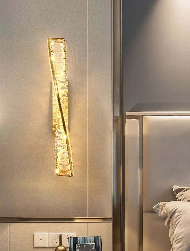 Luxury Crystal Gold Metal Wall Lamp Modern Creative Irregular LED Wall Light Villa Hotel Corridor Bedside Decor Lighting Fixture