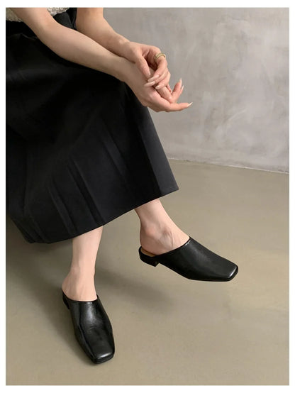 Fashion Square Toe Flat Slippers Women Casual Slip On Mule Luxury Brand Outsides Slides Elegant Pleated Ladies Shoes Sandal Flip