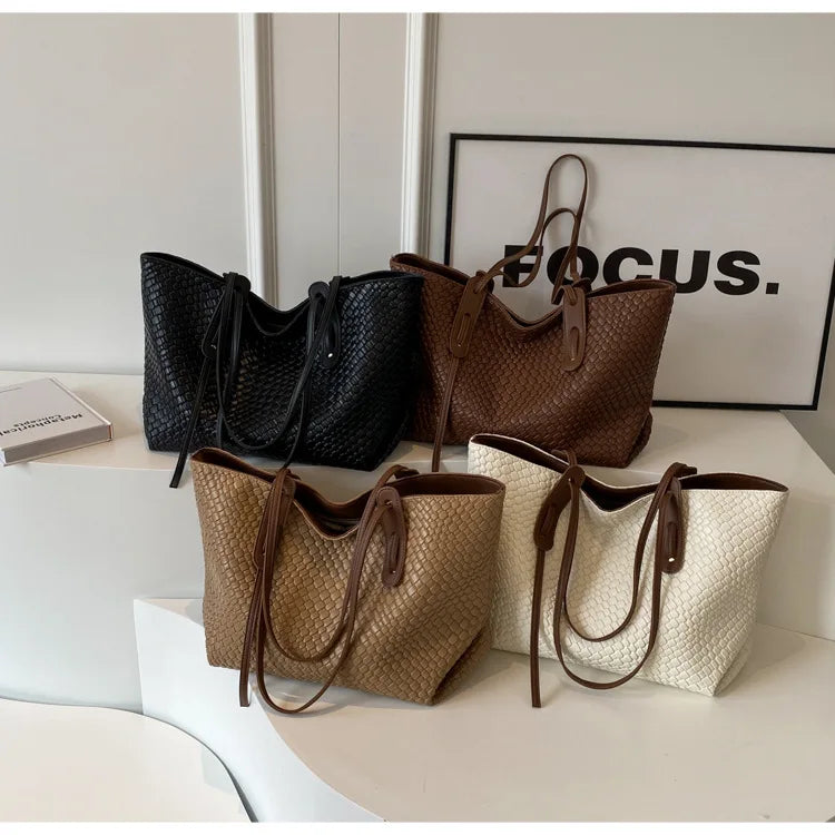 Autumn and Winter Trendy Vintage Rhombic Woven Shoulder Bags Large Capacity Underarm Bag Daily Commuting Bag Casual Handbags