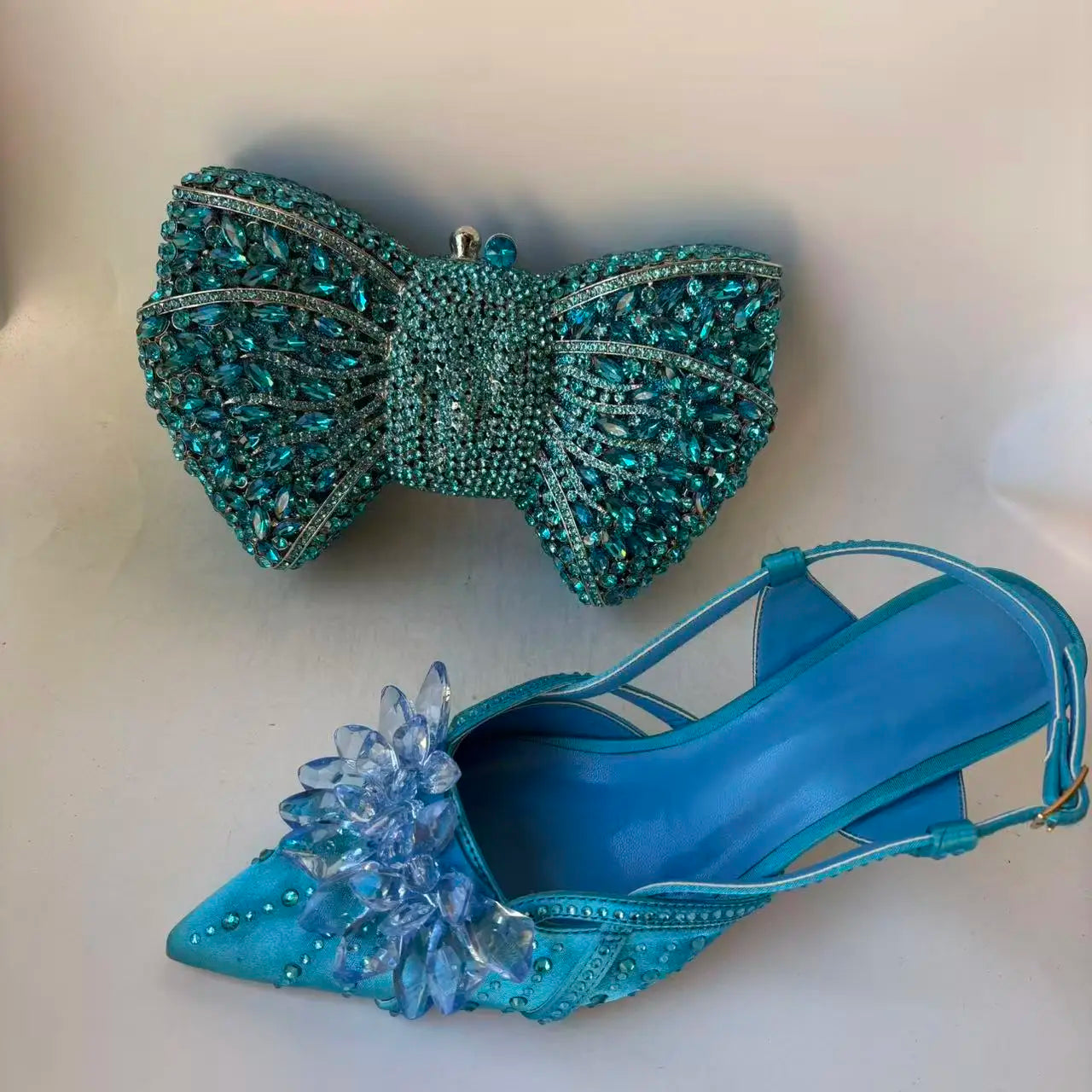 Insightlink Latest Shoes Women Luxury Rhinestone Crystal Pumps 2024 New Fashion Slippers Sandals Party Low Heels Elegant Italian
