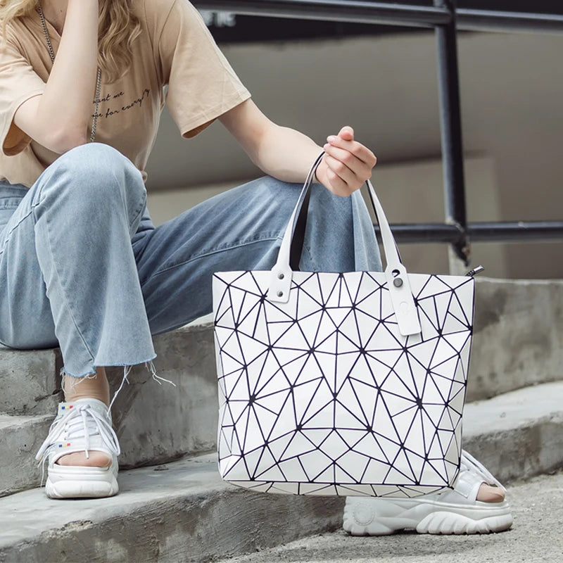 New Silver Handbags Bags For Women 2026 Summer Large Tote Bag Ladies Geometric Messenger Shoulder Bag Beach Luxury Designer