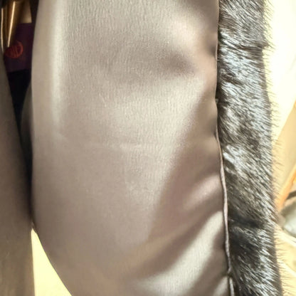 Black Horizontal Lapel Ladies' High-End Mink Fur Coat, Handcrafted