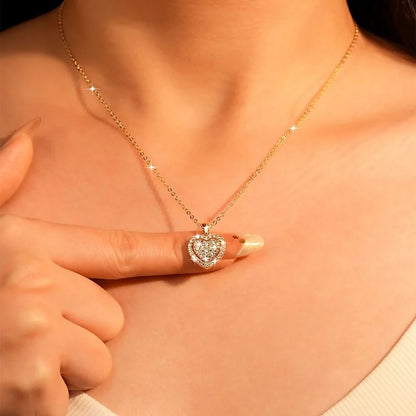 IOGOU Romantic Full Moissanite Halo Heart-Shaped Pendant Necklace Certified Lab Created Diamond Necklace for Women Jewelry Gifts