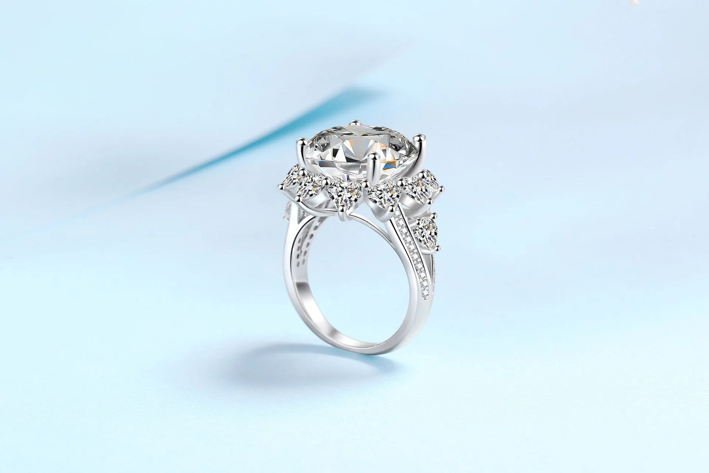 10ct Women's Moissanite Ring Wealth Flower Light Luxury Design PT950 Platinum Setting for Enhanced Confident Aura And Brightenin