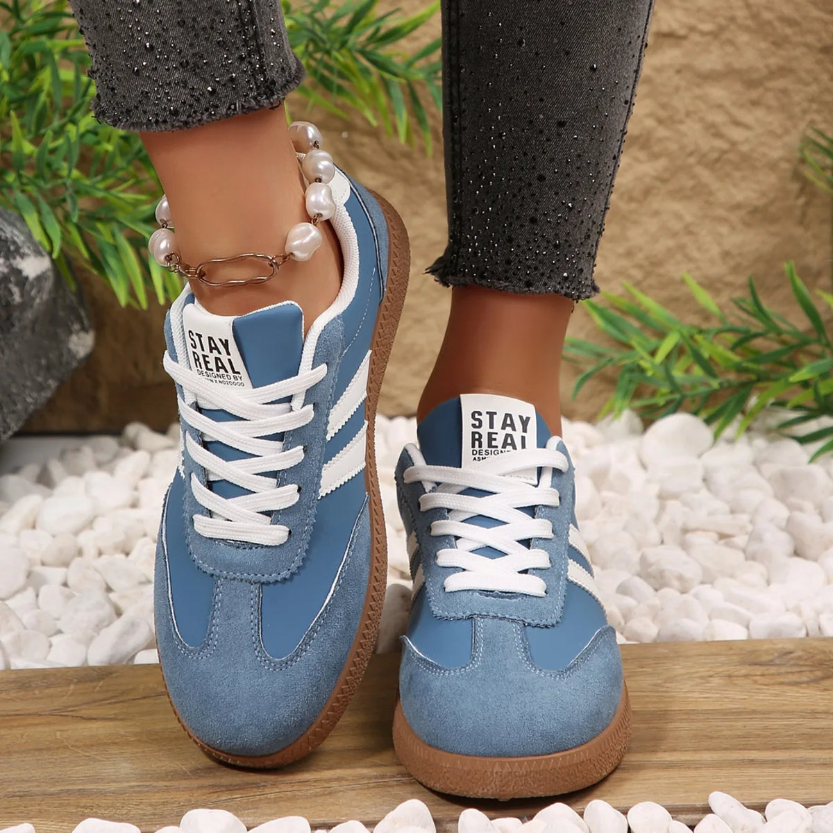 2026 New Designer Sneakers for Women Casual Patchwork Leather Sneakers Women Outdoor Casual Comfortable Ladies Shoe