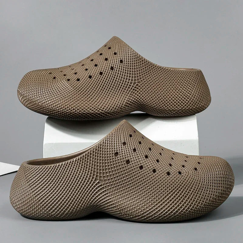 New Summer Fashion Couple Slippers EVA Baotou Men's Sandals Outdoor Thick Bottom Hole Shoes Luxury Beach Men Garden Shoes