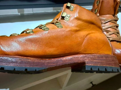 Handmade Retro Washed Horsehide Outdoor Boots for Men with Genuine Leather Soles Goodyear-welted Men's Workwear Boots