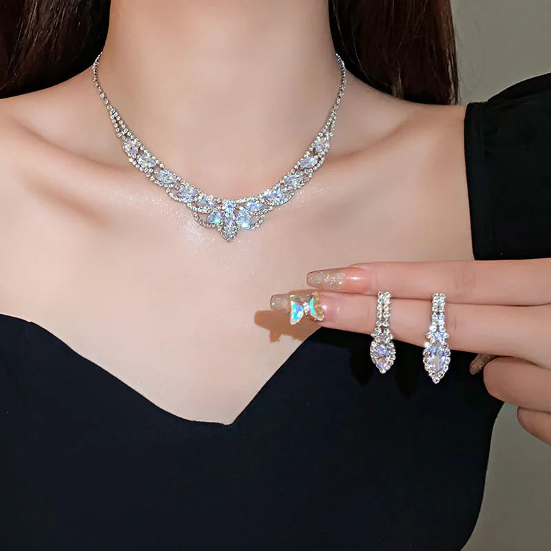 Water Drop Inlaid Rhinestone Earrings Necklace Set Light Luxury Fashion Pendant Necklaces Wedding Bride Jewelry Sets for Women