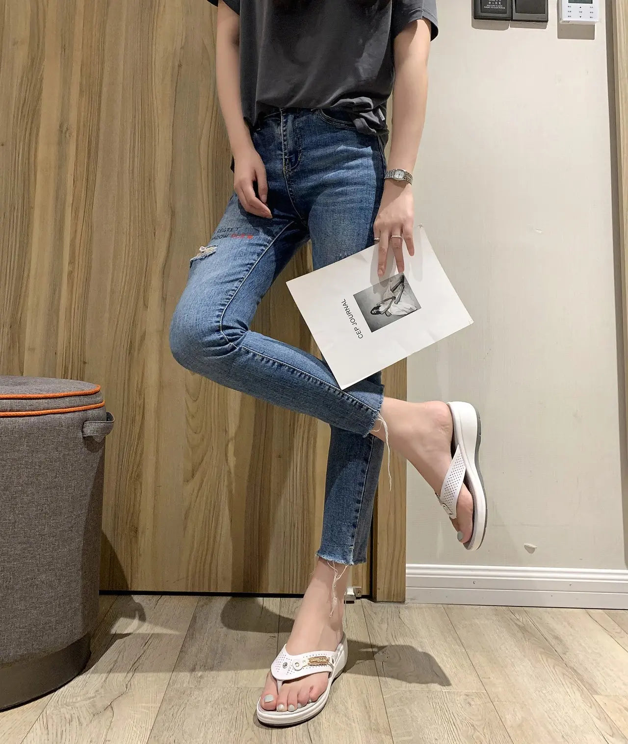 Sandals for Women Flip Flops Metal Button Slides Slipper Beach Dance Non-slip Casual Wedge Shoes Female Summer Slippers Sandals