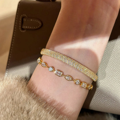 New in Irregular Exquisite Sparkling Diamonds Bracelets for Women Light Luxury Water drop Square Bracelet Party Jewelry Gift