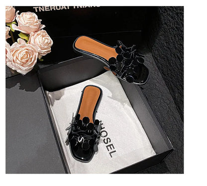 Luxury Floral Petal Flat Sandals Women 2025 Casual Slides Open Toe Sandalias Mujer Flipflops Home Slippers Femme Pantuflas Shoes