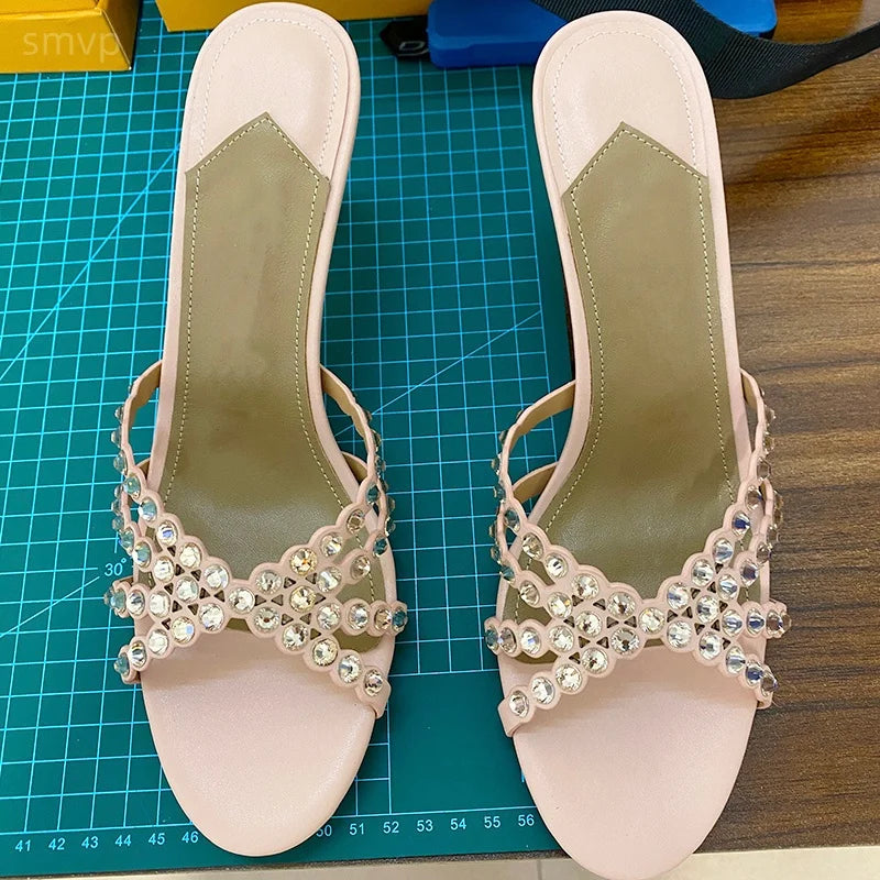 Summer 2026 Women's Pink Crystal High Heels Diamond-Encrusted Slim Heel Sandals for Outdoor Weddings Parties Fashionable Ladies'