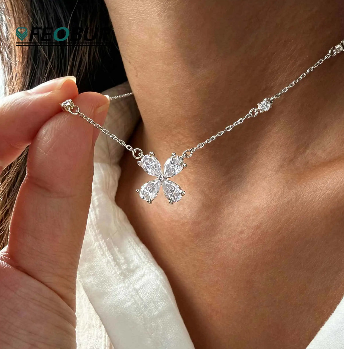 2cttw 4-Stone Clover Moissanite Diamond Pendant Necklace for Women 100% S925 Silver Pear Cut Diamond Charm Neck Chain Party Gift