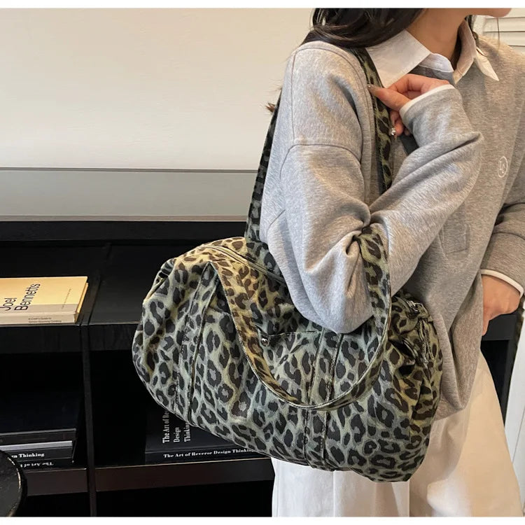 Trendy Leopard Print Canvas Shoulder Bag Large Capacity Fashion Tote Handle Bag for Daily Commute Versatile Texture Storage Bags