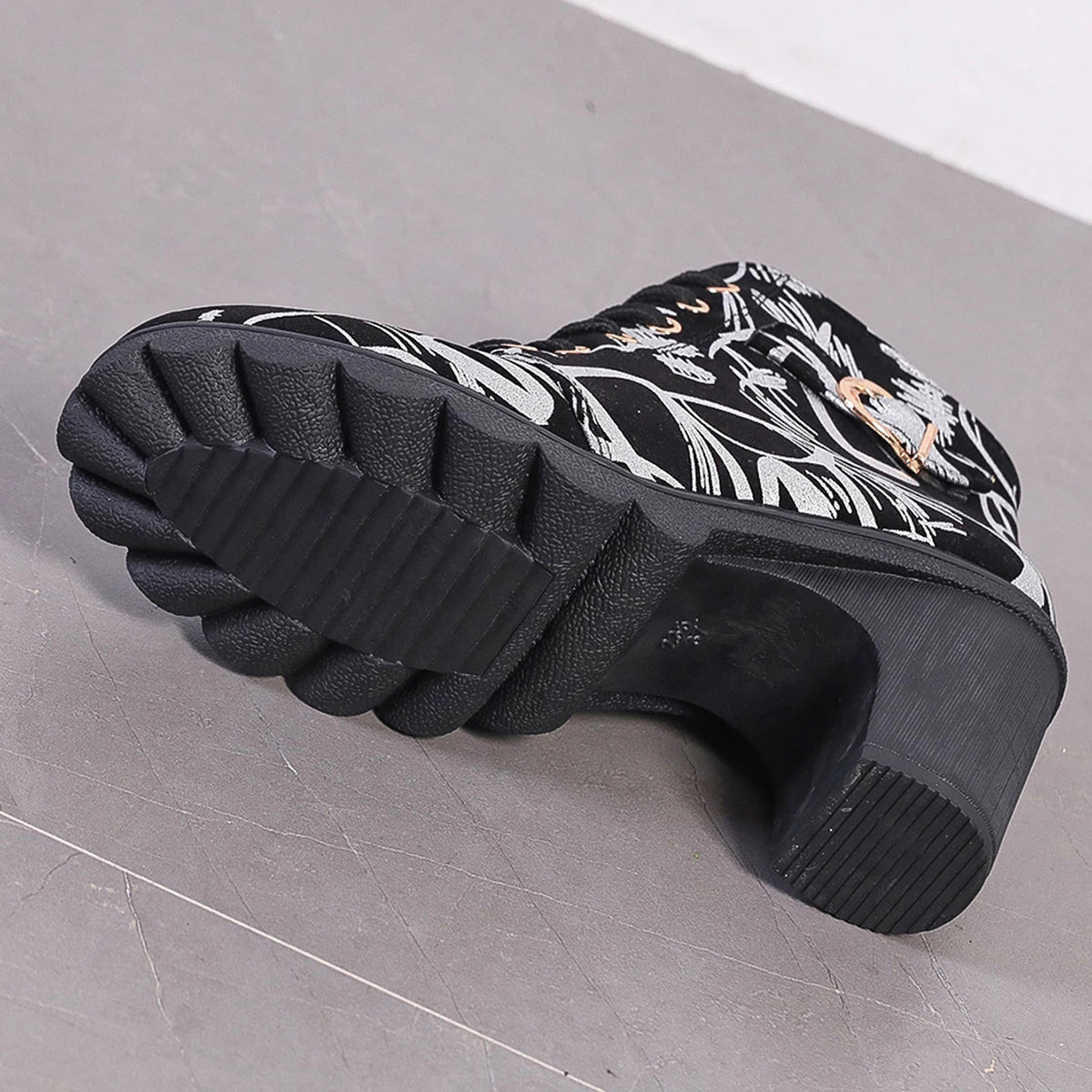 Women's Fashion Round Toe Boots High Heeled Women Boots Cross Straps Short Boots Zipper Printed Comfortable High Heeled Shoes