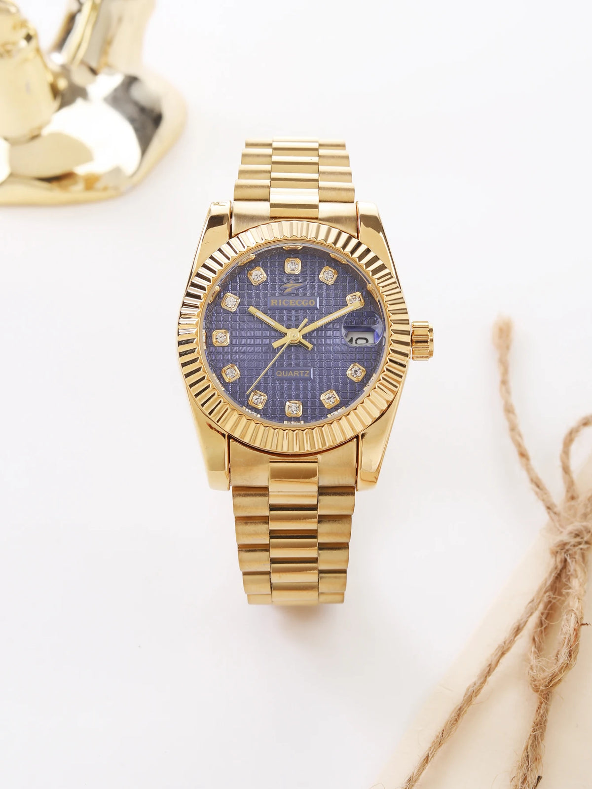 Business Diamond Inlaid Quartz Watch with Calendar Display, Metal Strap, Three-Dimensional Texture Dial, Wear-Resistant Design