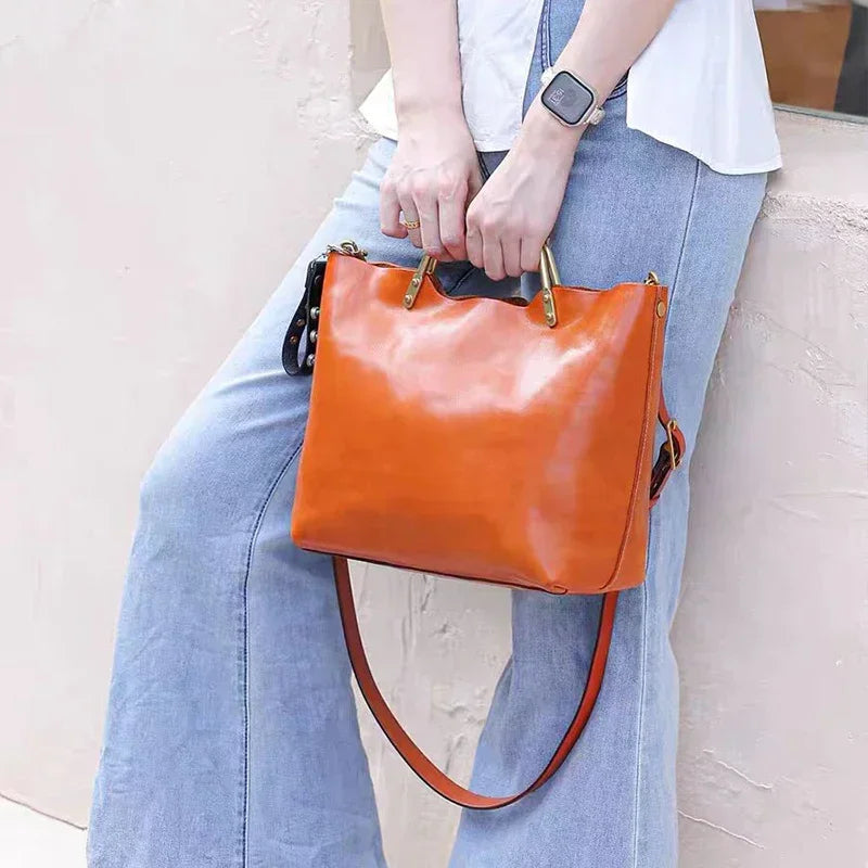 Luxury Leather Green Bucket Bag Retro Metal Handle Large Capacity Tote Bag Fashionable Casual Solid Color Shoulder Bag