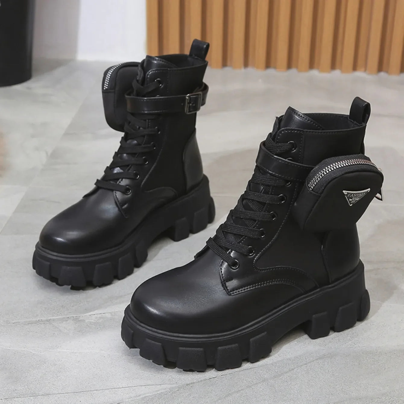 Platform New Women Boots Motorcycle Shoes Woman Leather Minimalist Classic Punk Female Goth Shoes Casual Boots Women Mary Jane