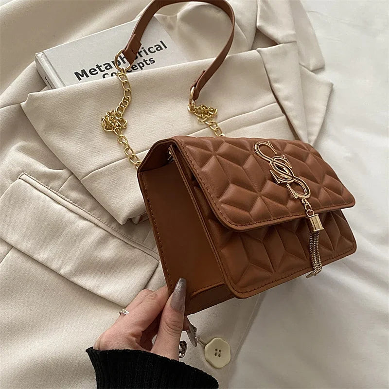 Light Luxury Trend Argyle Quilted Small Square Bag Metal Letter Tassel Flap Crossbody Bags Commuting Fashion Shoulder Bag