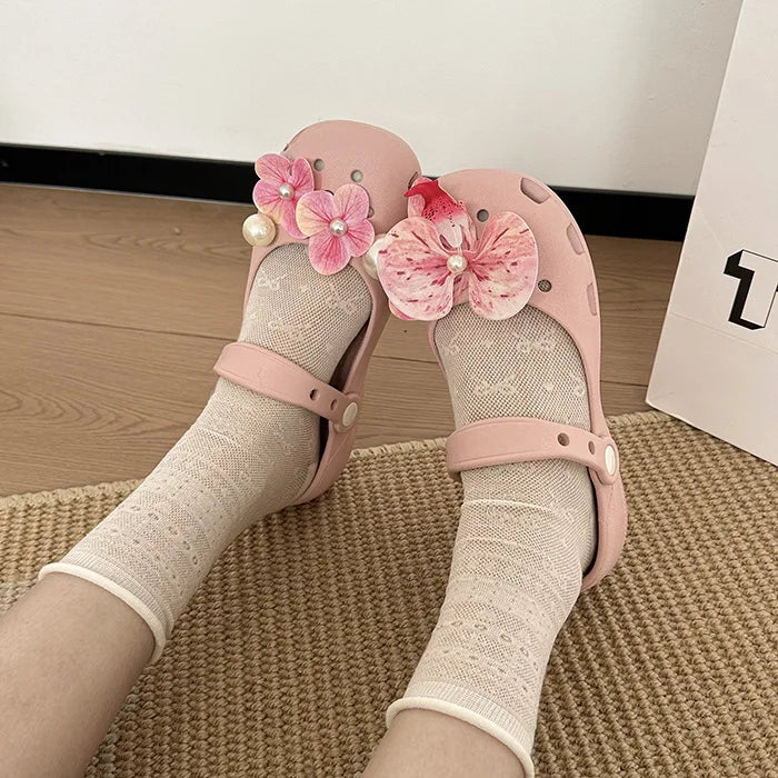 Clogs Summer Slippers Women Luxury Pearl Metal Flower Mary Janes Designer Ballet Shoes Girls Corc Charms Sandals Indoor Outdoor