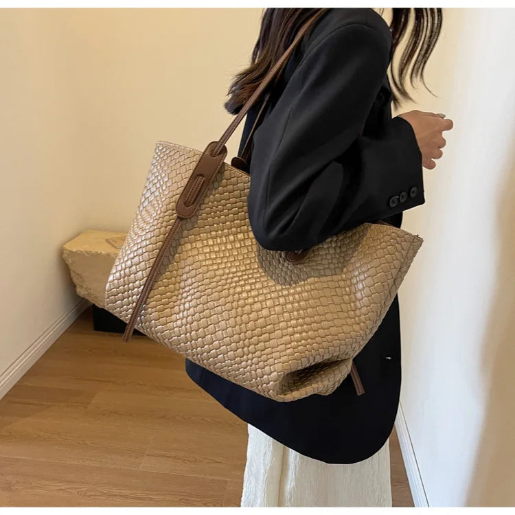 Autumn and Winter Trendy Vintage Rhombic Woven Shoulder Bags Large Capacity Underarm Bag Daily Commuting Bag Casual Handbags
