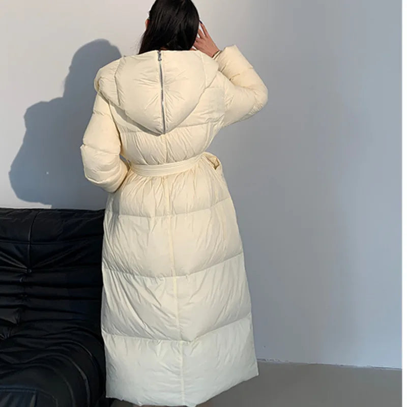 High end Ultra long White goose down Jacket For women Winter 2025 New Fashion Down Coat Female Thicken Parka Overcoat with belt