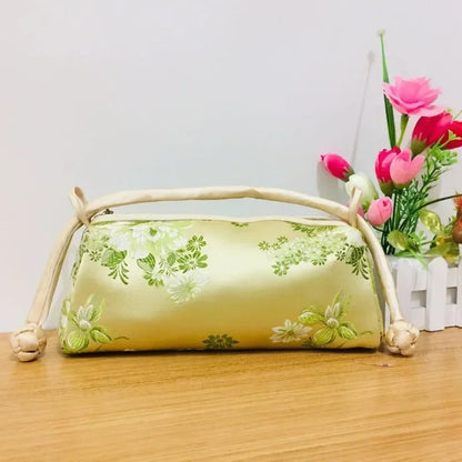 Fashion Luxury Chinese Style Silk Bag Women Handbag Japanese Hand Embroidery Totes Cheongsam Female Cosplay Bags Clutch Purses