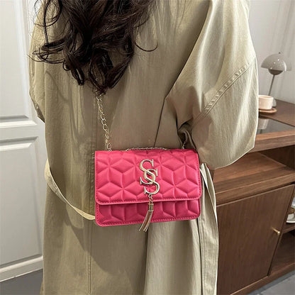 Light Luxury Trend Argyle Quilted Small Square Bag Metal Letter Tassel Flap Crossbody Bags Commuting Fashion Shoulder Bag
