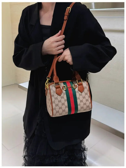 High-end Leather Diaper Bag for Ladies Vintage Fashionable Simple Commuter Backpack Business Mens Womens