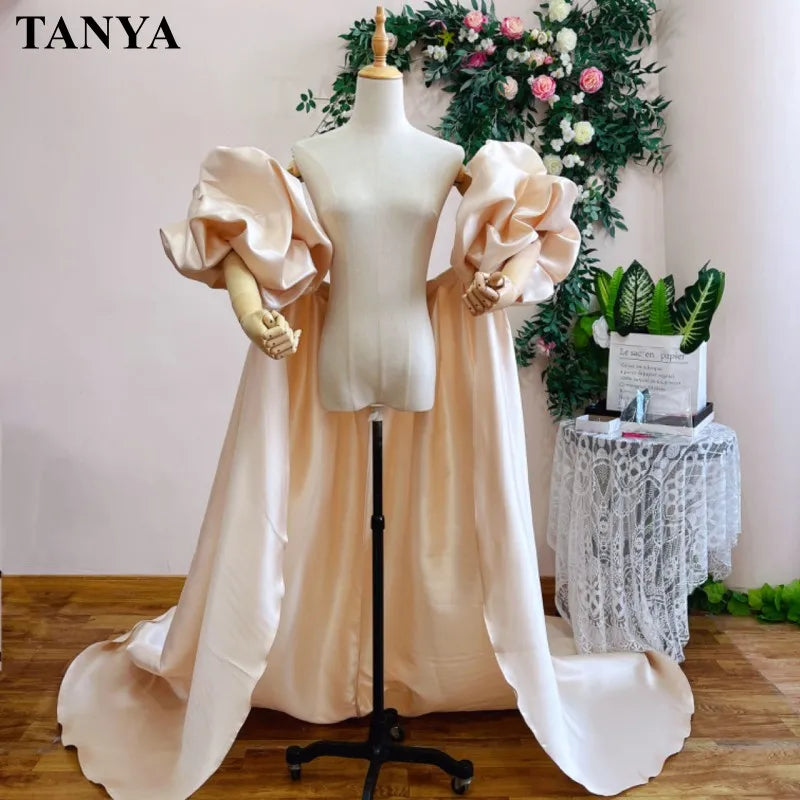 Red  Mikado Satin Long Wedding Cape Puffy Short Sleeves Court Tain Evening Cape Outfit Coat For Women Costume DJ199