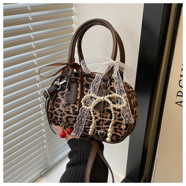 Vintage Leopard Pu Shoulder Bags for Women Portable Trendy Ladies Crossbody Bag Lace Pearl Pendant Female Bowling Handbags