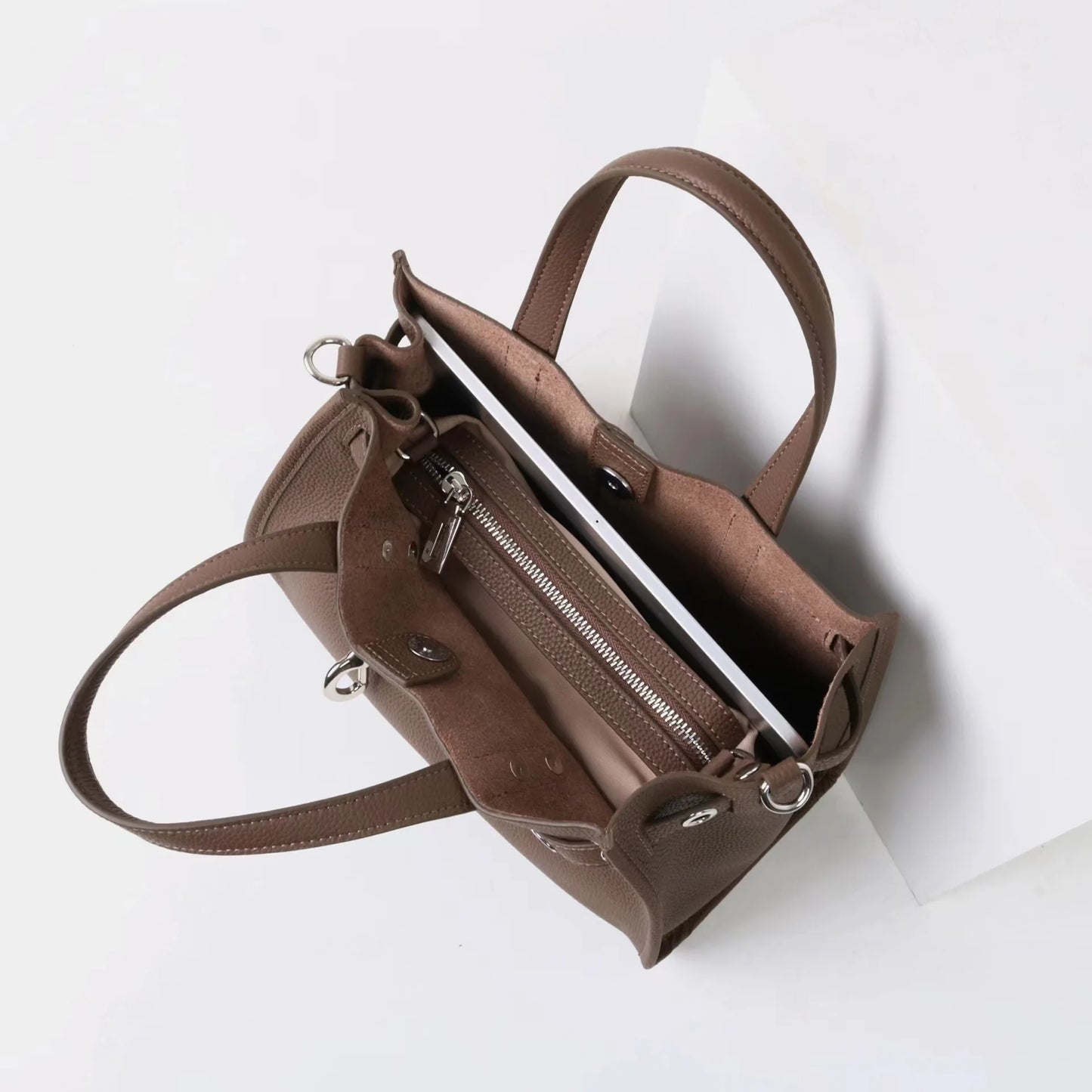 2026 Top grade Women's Genuine Leather Bag High Quality Casual Versatile Handbags Female Shoulder Bags Commute Totes Coffee