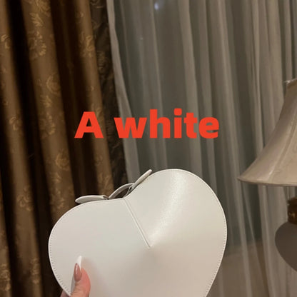 High-End Mini Love Bag Fashionable Peach Heart Box Bag Niche Design Stylish Bag Textured Single Shoulder Crossbody Bag Gift Box