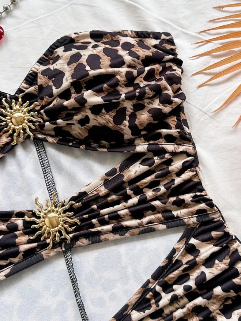 Women's Classic Retro Leopard Print Jumpsuit with Metallic Accessories, Suitable for Vacations, Parties, Dates, Afternoon Tea, M