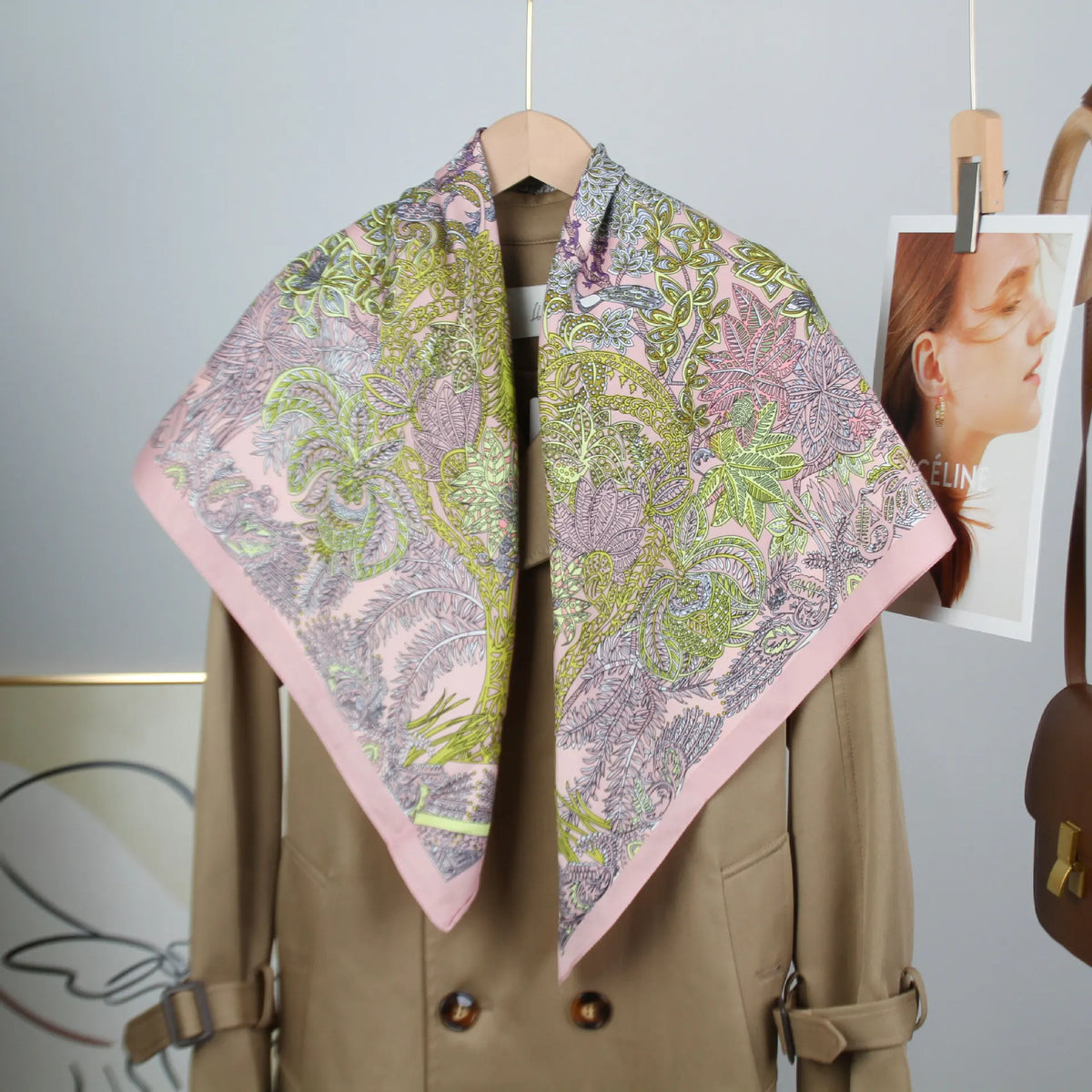 New Design Trendy Luxury Wrap Scarf, Twill Fabric Flower Print 90cm Square Scarf, High-End Silk Scarf for Women Shawl