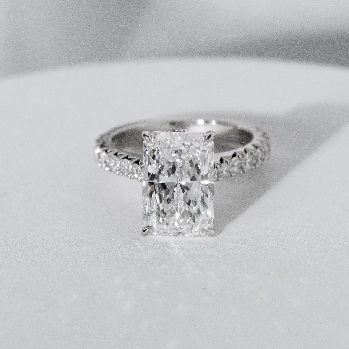 JOVOVASMILE Moissanite Engagement Ring 5 Carat 8*12mm Radiant Cut 18k White Gold Jewelry For Woman Wedding Gift lover