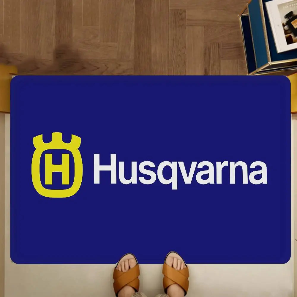 H-Husqvarna Logo Floor Mat INS Style Soft Bedroom Floor House Laundry Room Mat Anti-skid Household Carpets