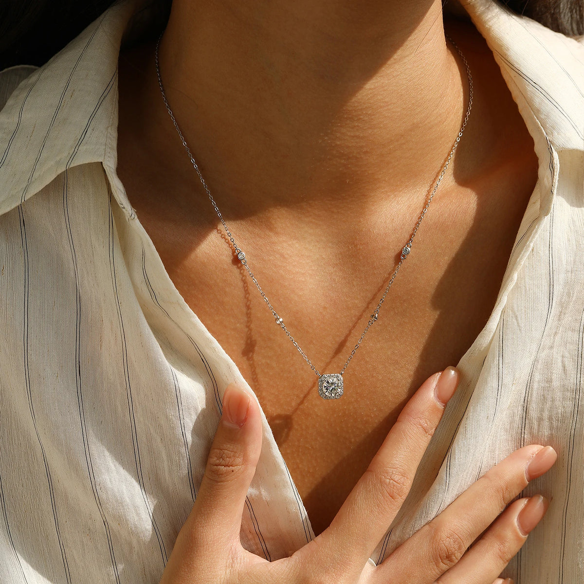 MODIAN Moissanite Necklace for Woman Wedding Fine Jewely with Certificates 925 Sterling Sliver Square Classic Pendant Necklace