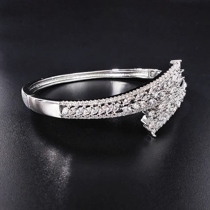 New Arrival Luxury Carved  Bracelet Bangle for Women Anniversary Gift Valentine's Day Gift Jewelry S8258