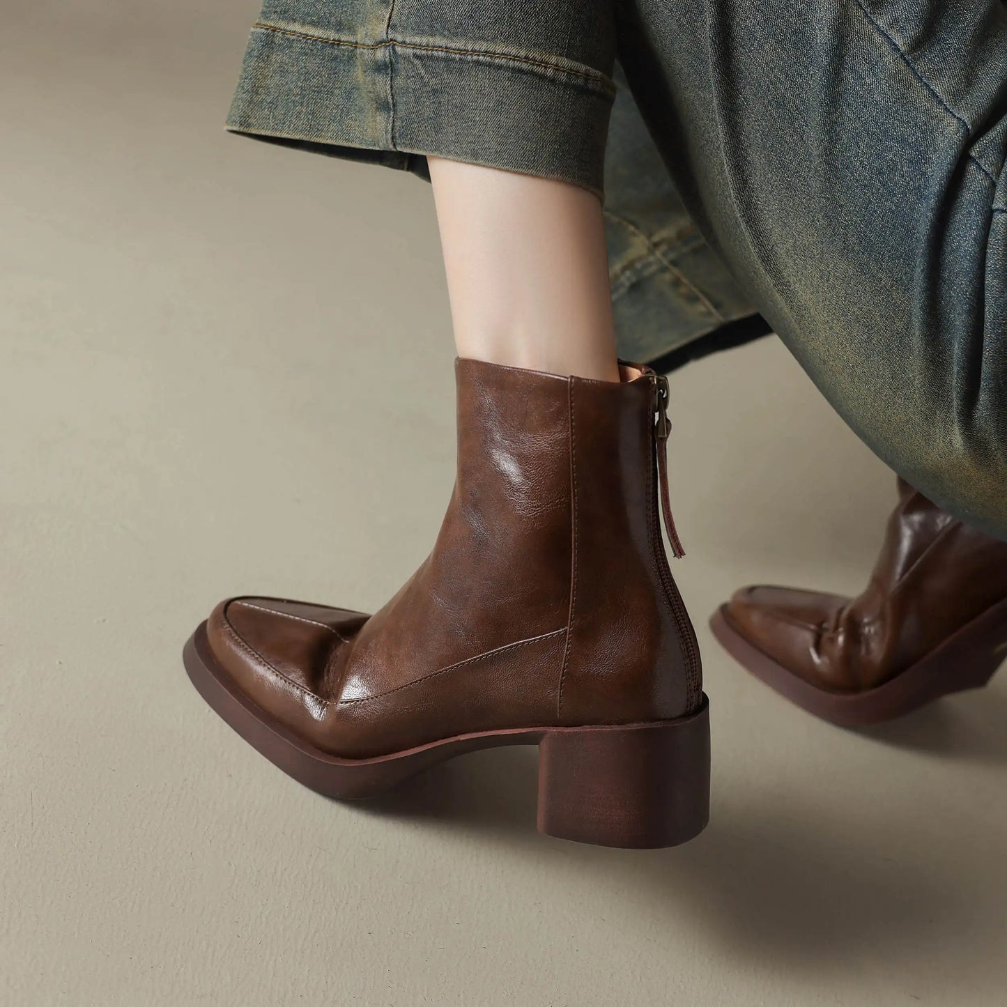 Plus Size 34-43 Cow Skin Round Toe Zipper High Heels Modern Motorcycles Boots Warm Winter Shoes Dating Retro Brand Ankle Boots