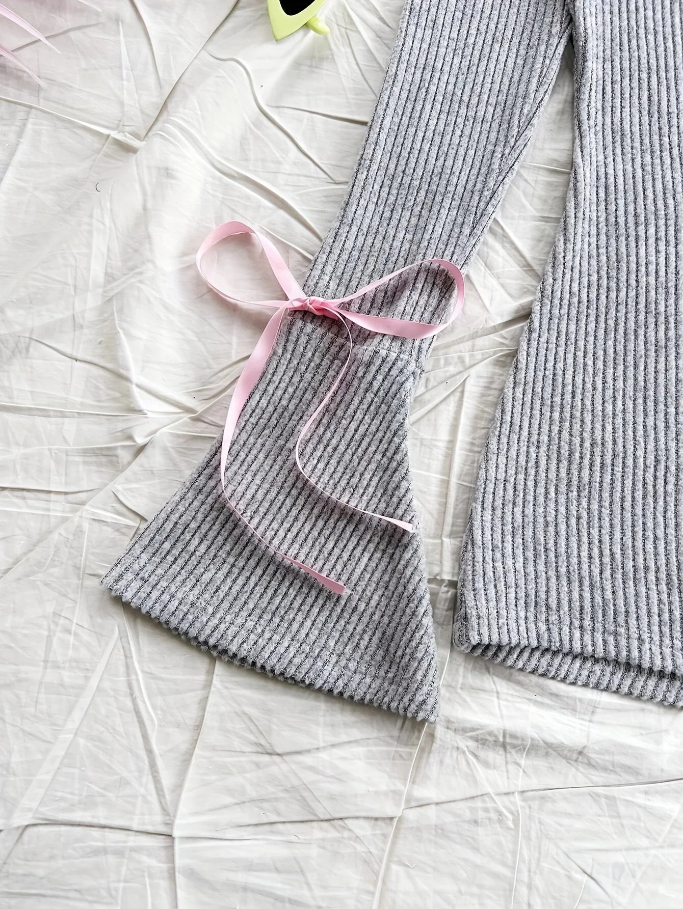 Elegant Directed Women's Autumn Winter New Knitted Solid Color One-Shoulder Bell Sleeve Long Sleeve Sexy Bared Shoulder Jumpsuit