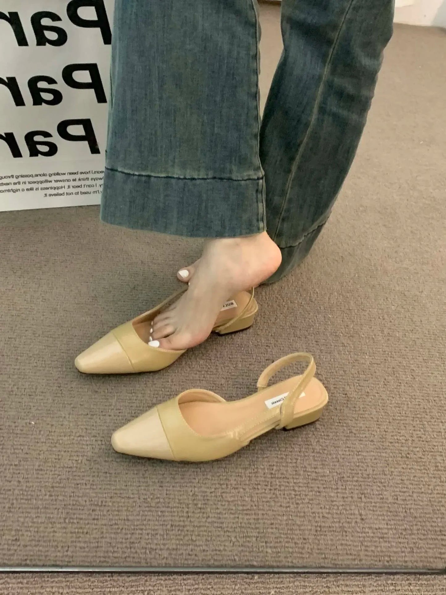 Brand luxury designer fashion PU leather design ladies summer new style pointed toe low heel women sandals non-slip flat shoes