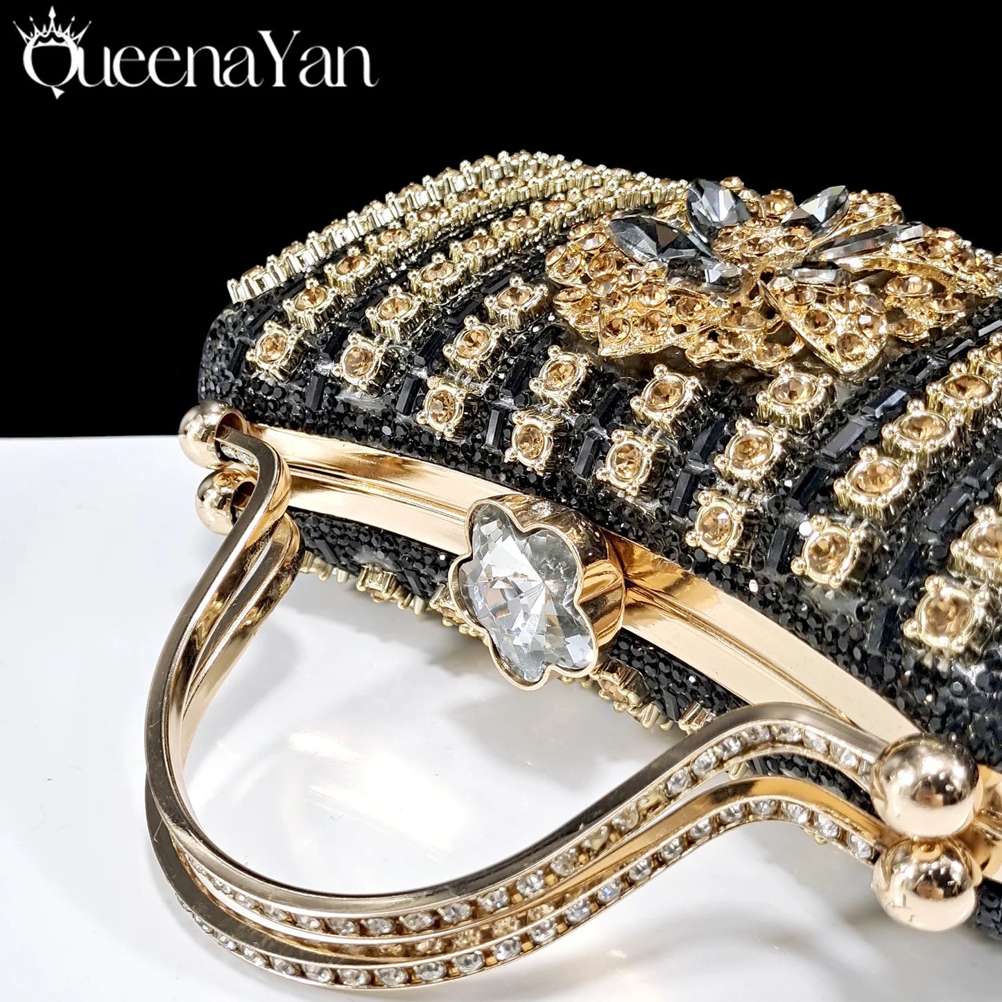 2026 Diamond Women Luxury Clutch Evening Bag Wedding Crystal Ladies Cell Phone Pocket Purse Female Wallet for Party Quality Gift